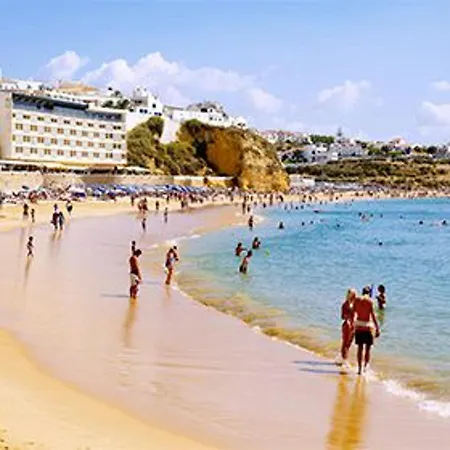 Hébergement de vacances Spacious House With Private Pool In *