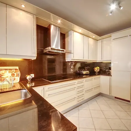 Spacious House With Private Pool In Ferienhaus Albufeira